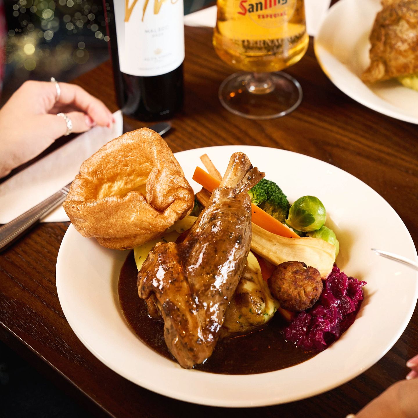 Christmas Day 2025 Lunch, Dinner & Dining at The Red Squirrel in Stevenston