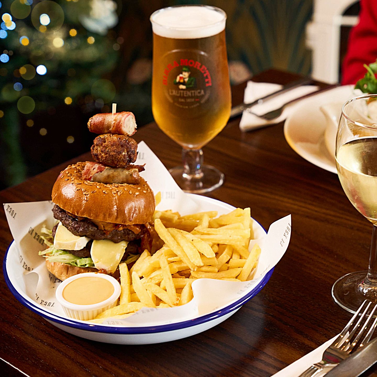 Festive Lunch & Dinner at The Red Squirrel in Stevenston